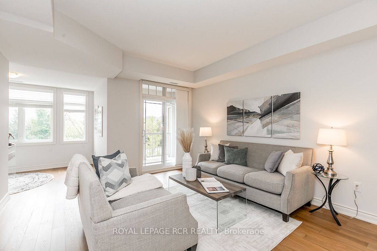 2 Briar Hill Hts, #205