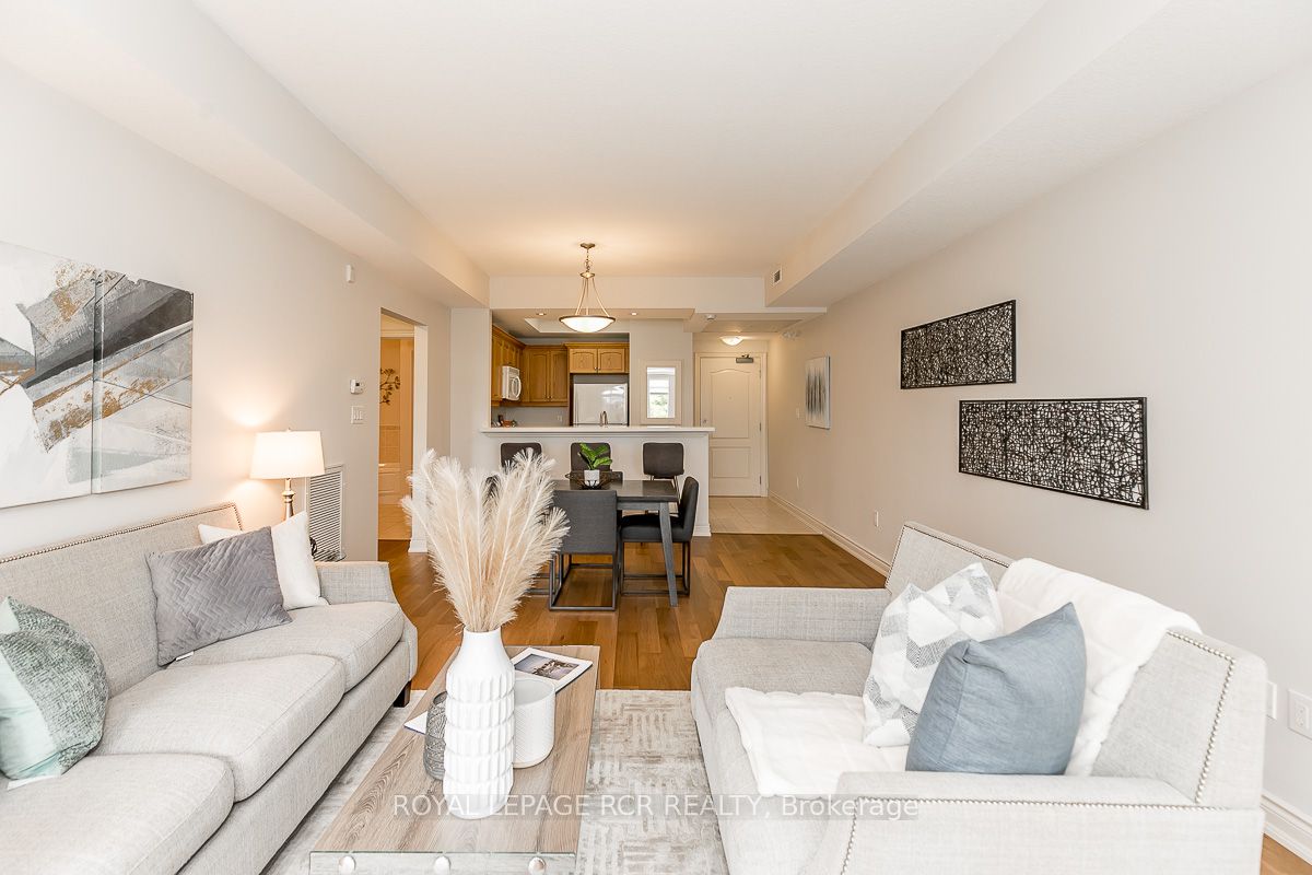 2 Briar Hill Hts, #205