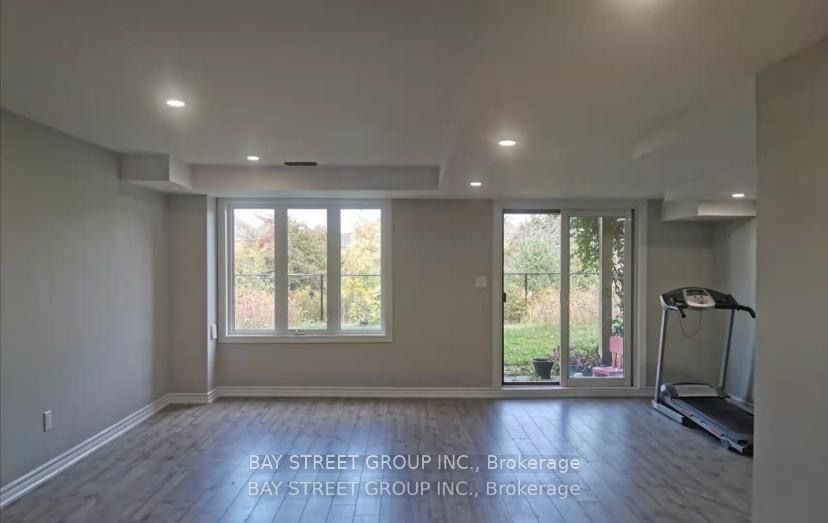 60 Elyse Crt