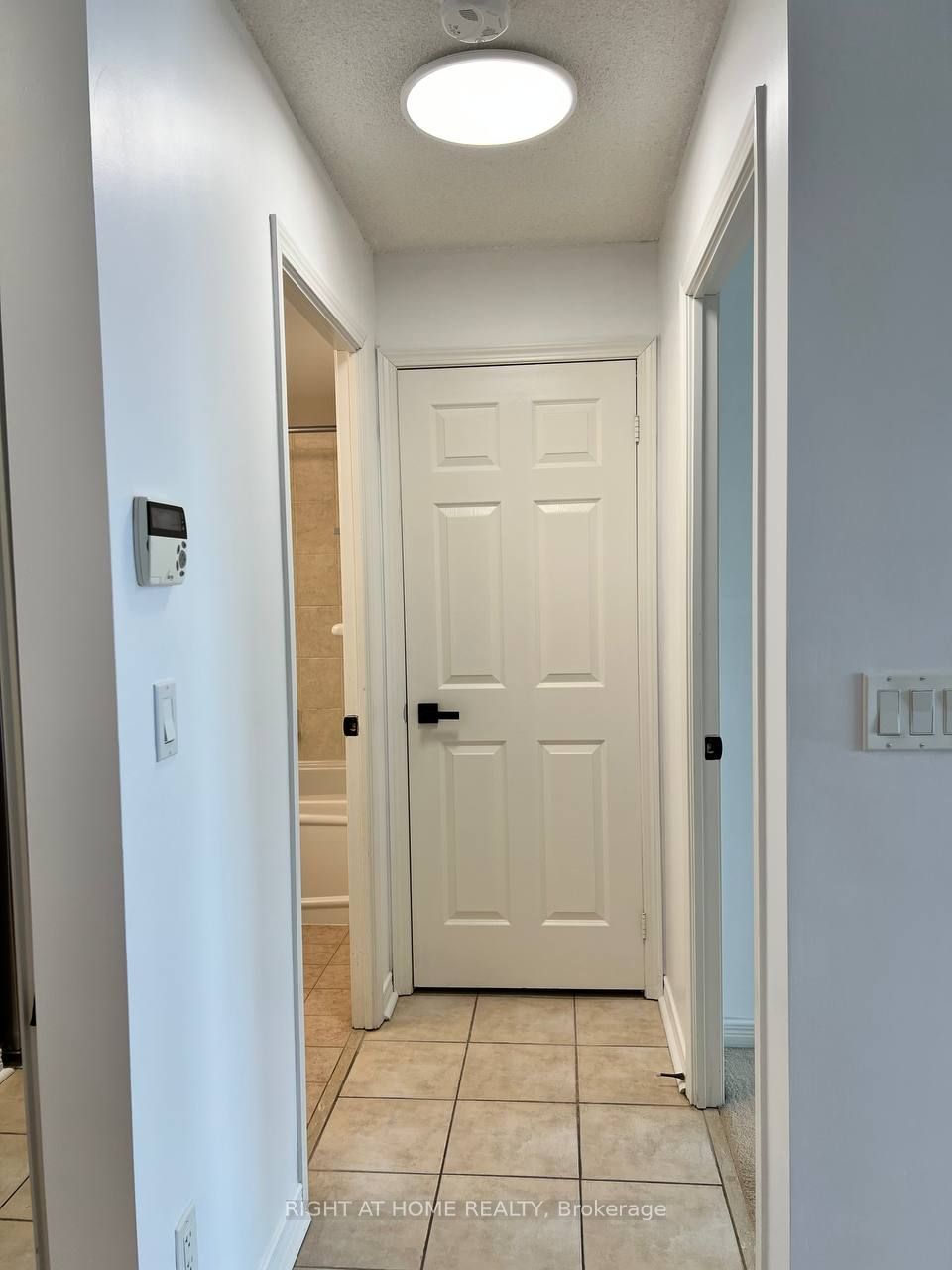11 Oneida Crescent #1202