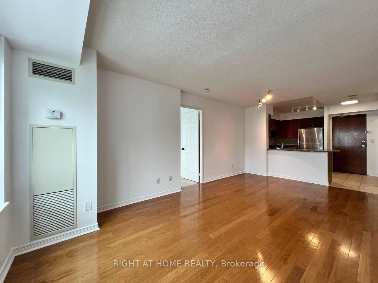11 Oneida Crescent #1202