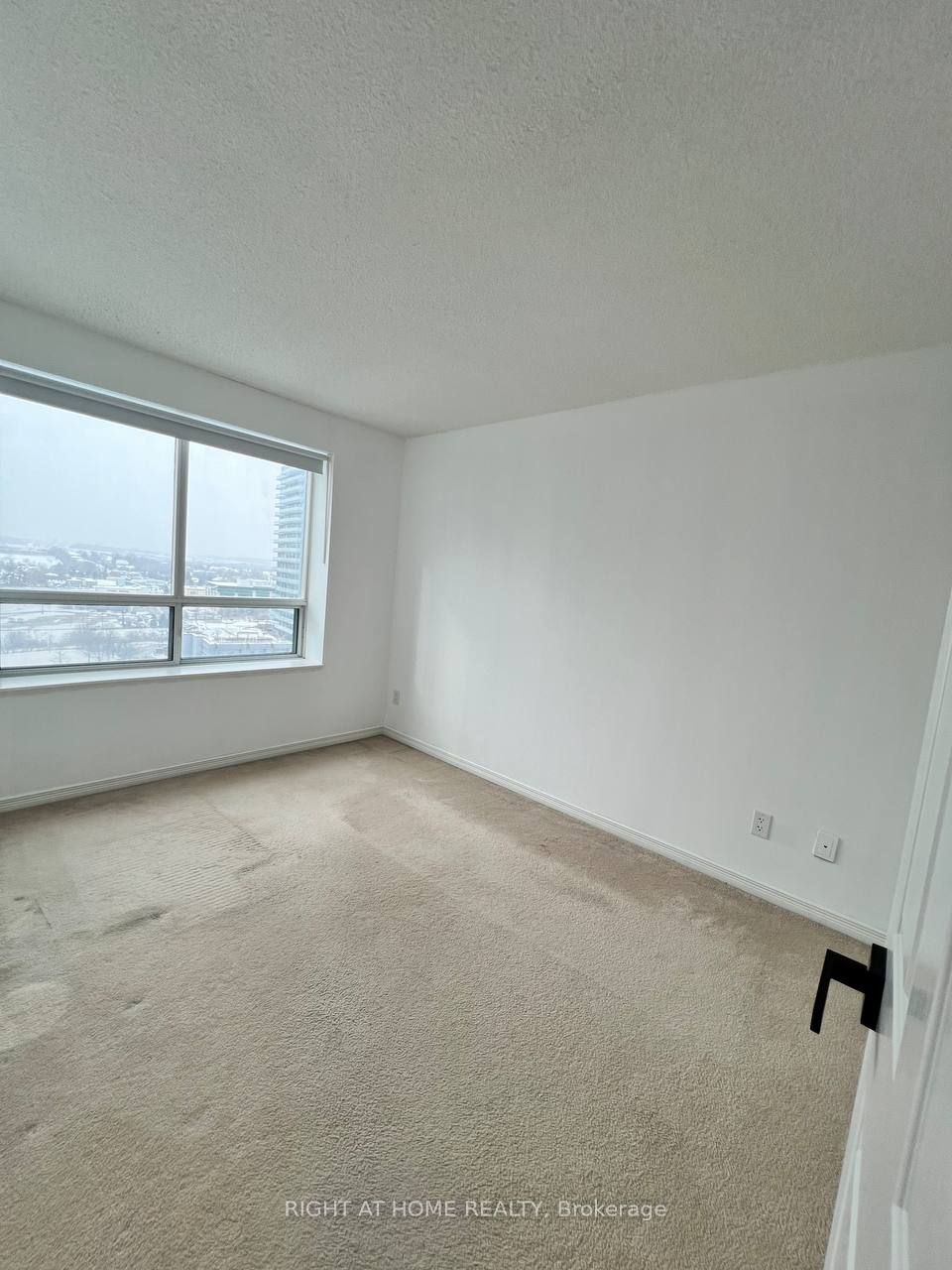 11 Oneida Crescent #1202