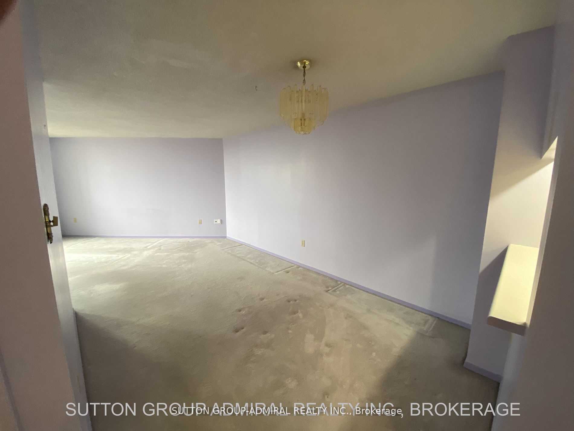 7420 Bathurst St, #614
