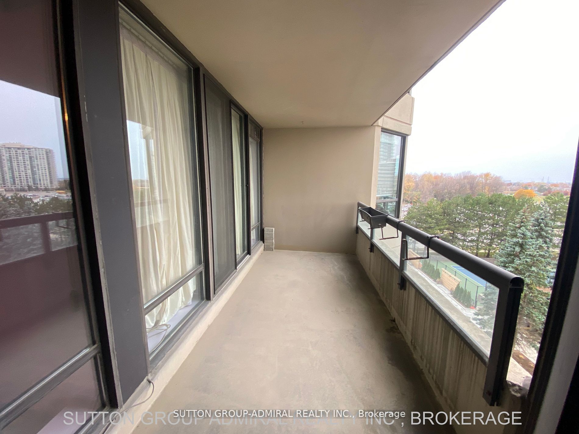 7420 Bathurst St, #614