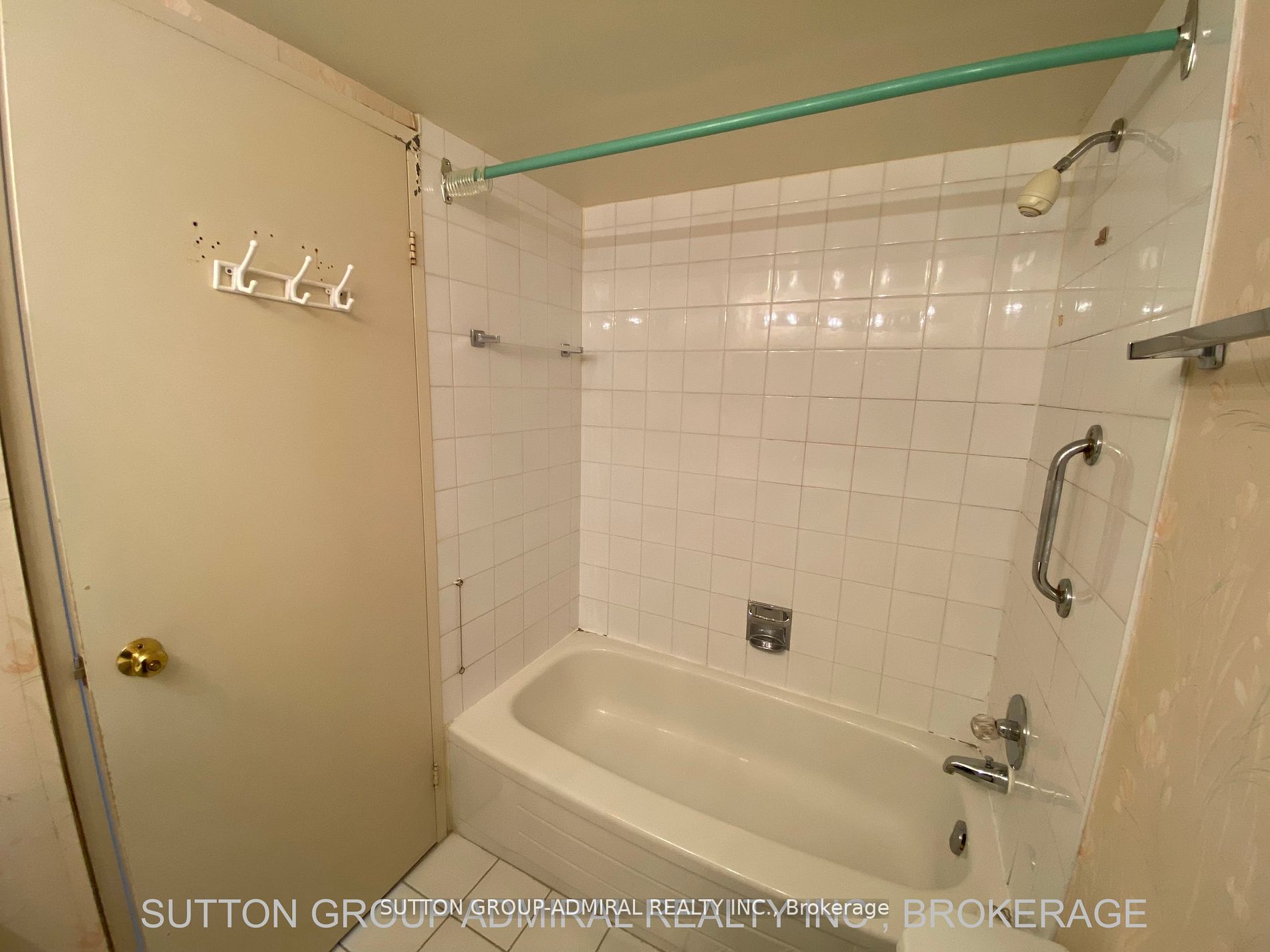 7420 Bathurst St, #614