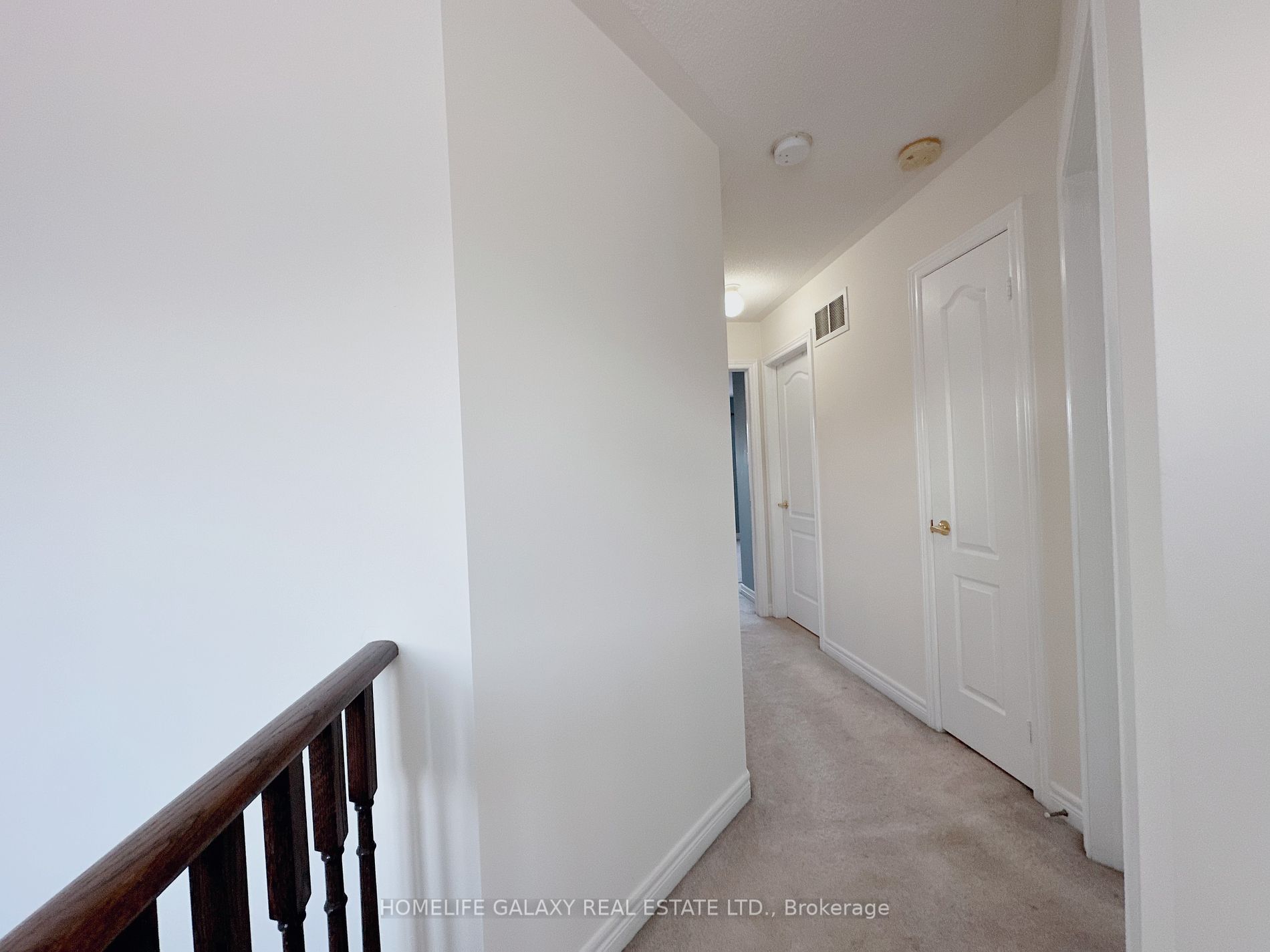 10 Brown Lane
