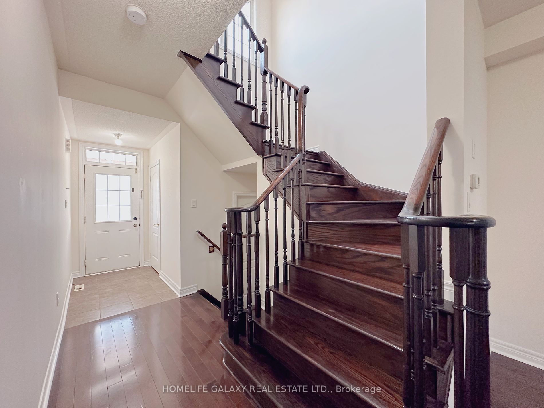 10 Brown Lane