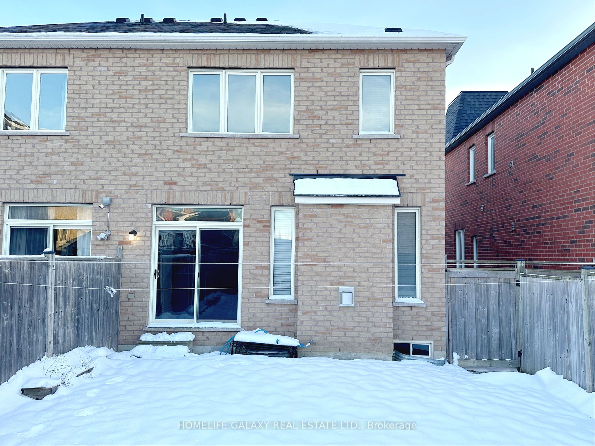 10 Brown Lane