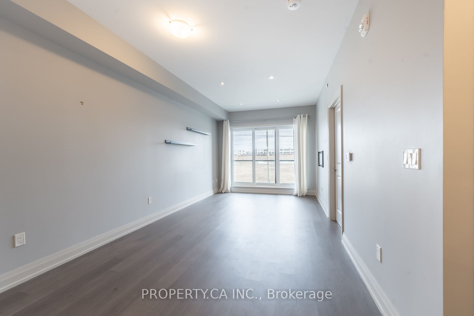 555 William Graham Drive, #337