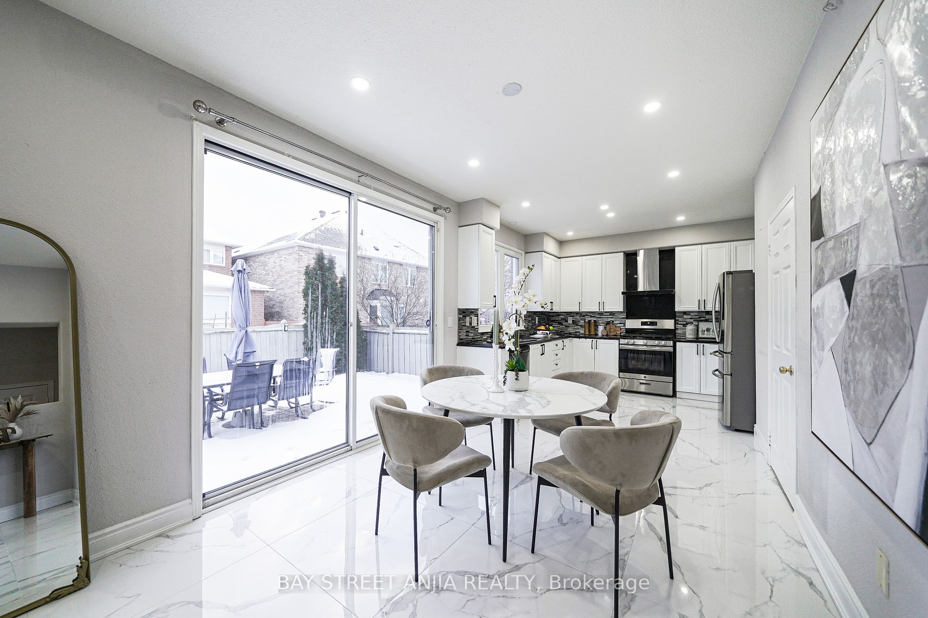 3 Lionheart Lane