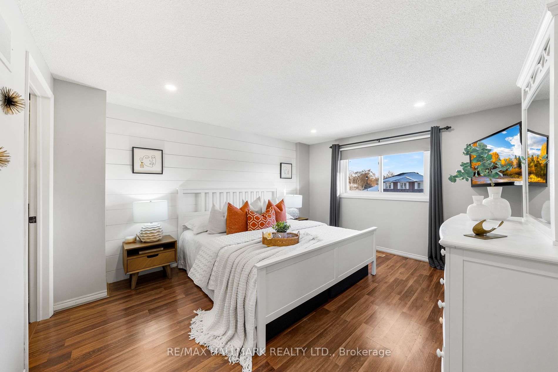 293 Harewood Blvd
