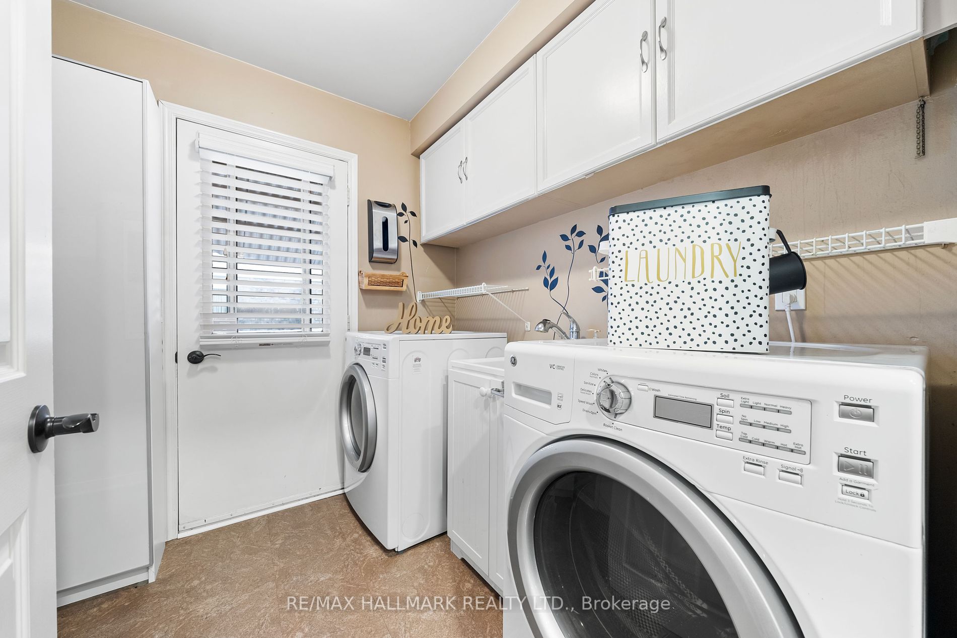 293 Harewood Blvd