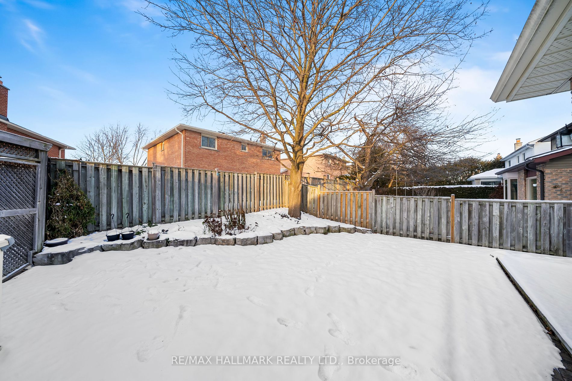 293 Harewood Blvd