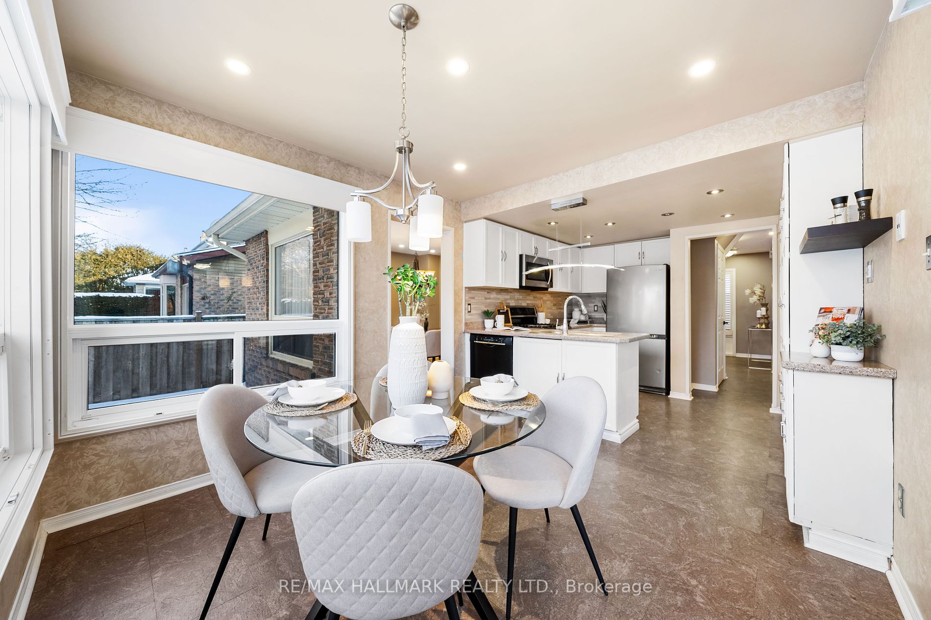 293 Harewood Blvd