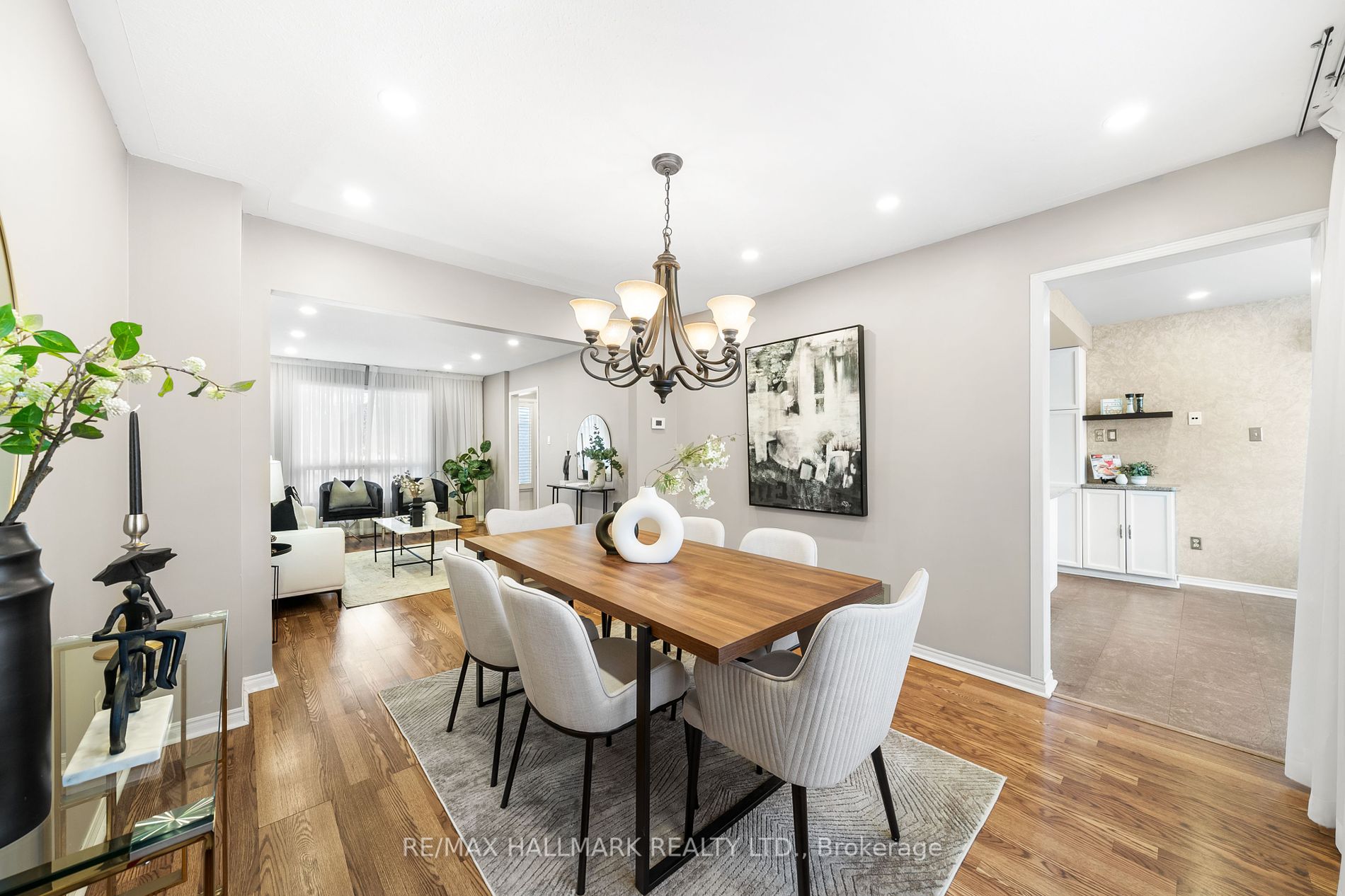 293 Harewood Blvd