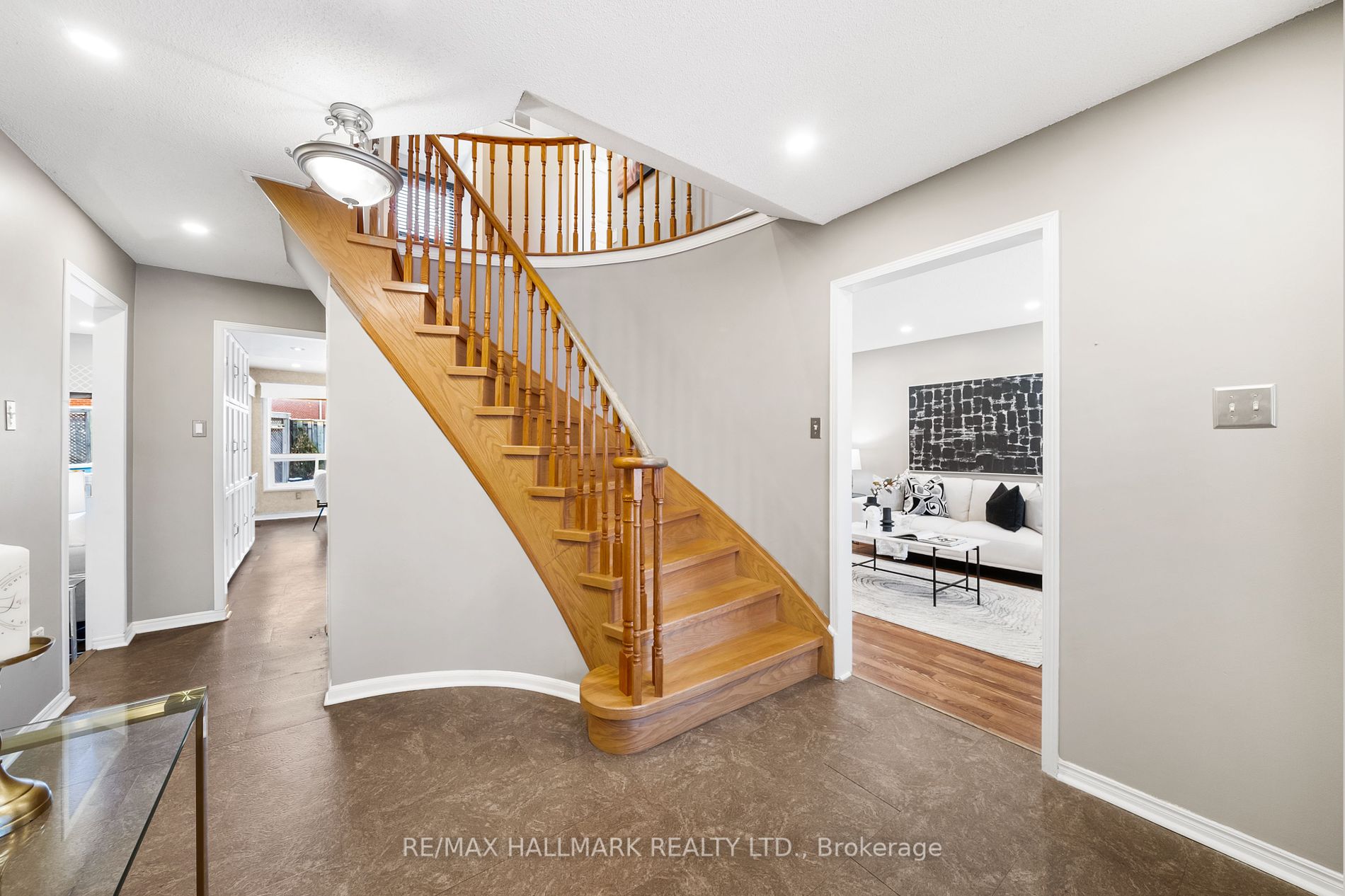 293 Harewood Blvd