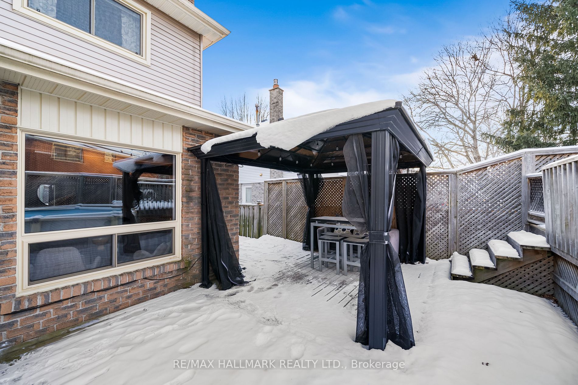 293 Harewood Blvd