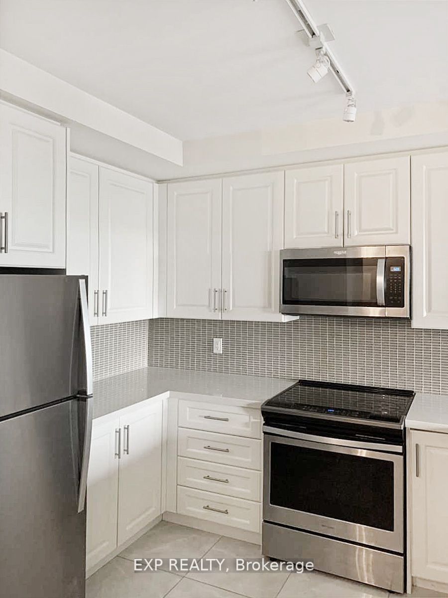 25 Baker Hill Boulevard, #521