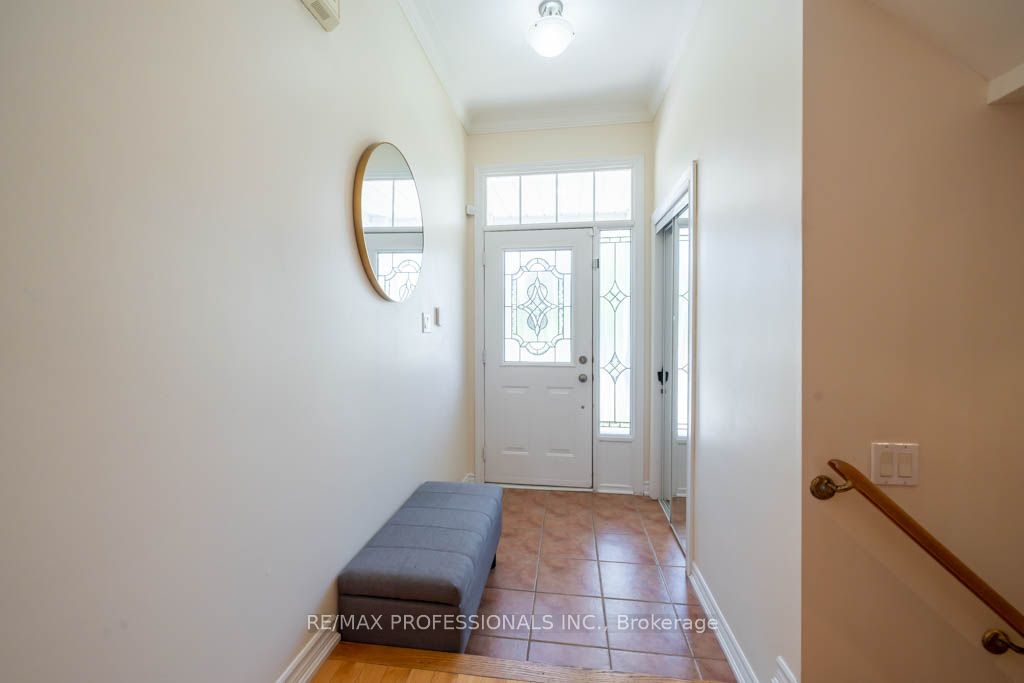 117 Wildberry Crescent