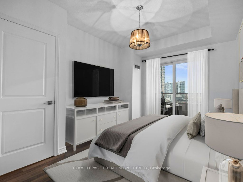 9225 Jane Street #1502
