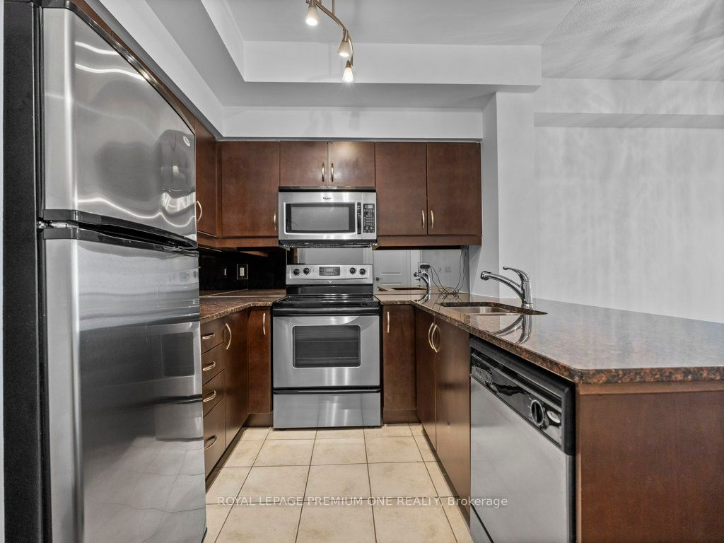 9225 Jane Street #1502