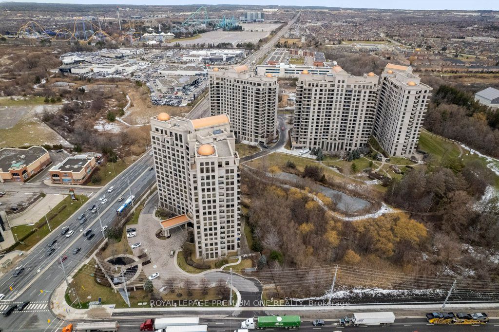 9225 Jane Street #1502