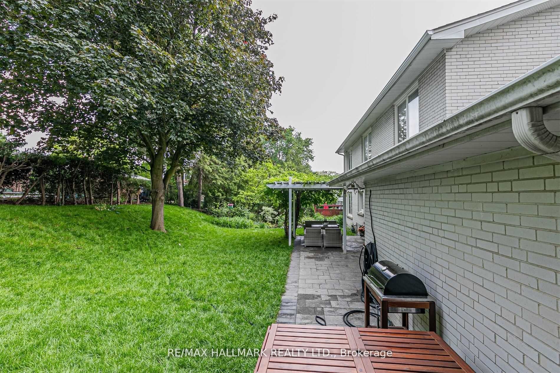 65 Riverside Boulevard