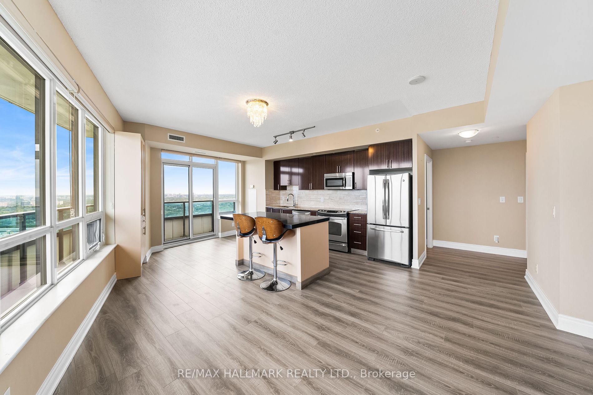 7171 Yonge St, #Ph301