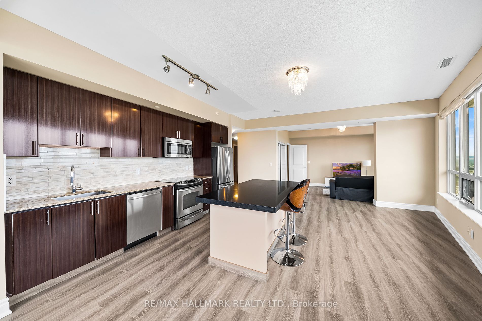 7171 Yonge St, #Ph301