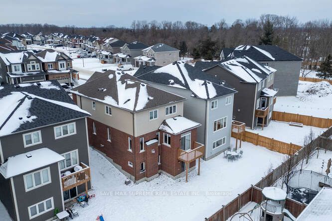 120 Wood Crescent