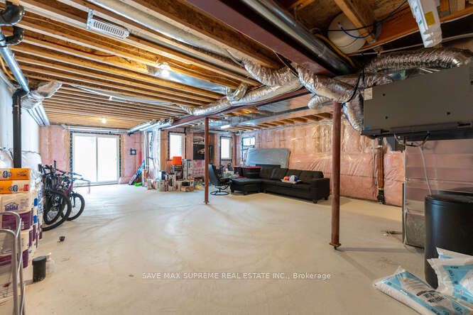 120 Wood Crescent