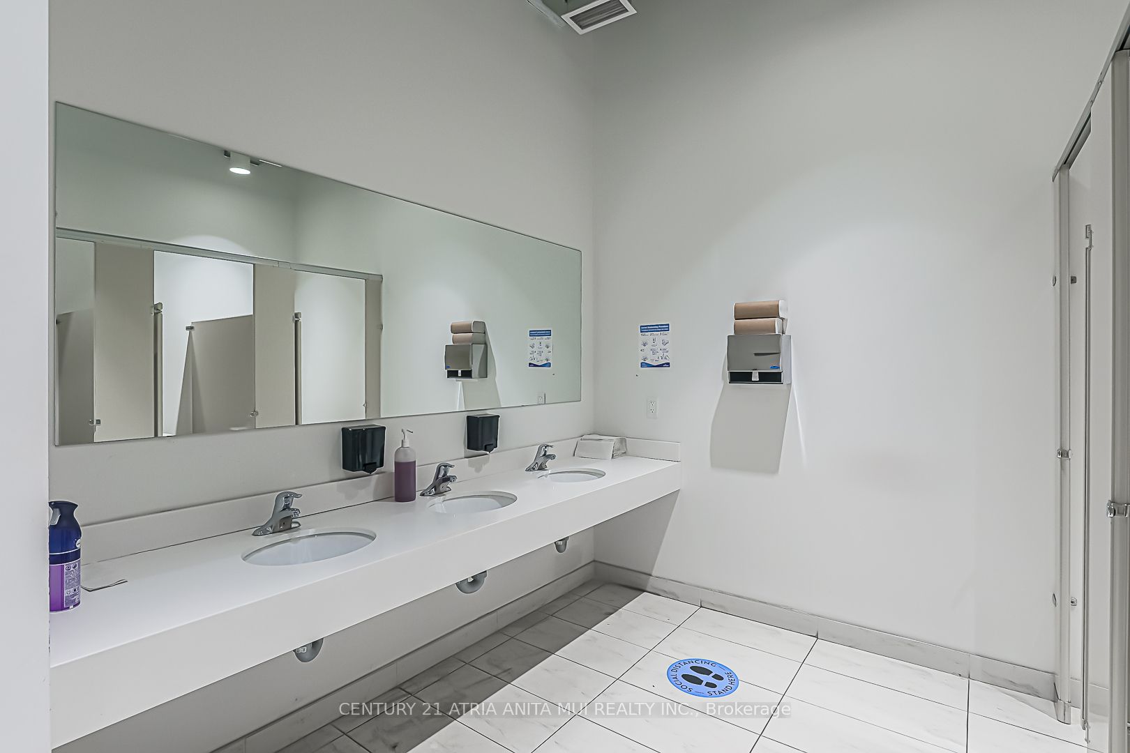 68B Leek Cres, #202