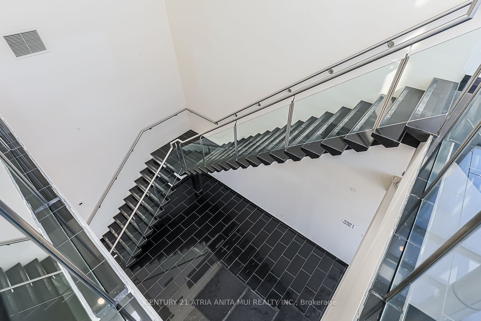 68B Leek Cres, #202