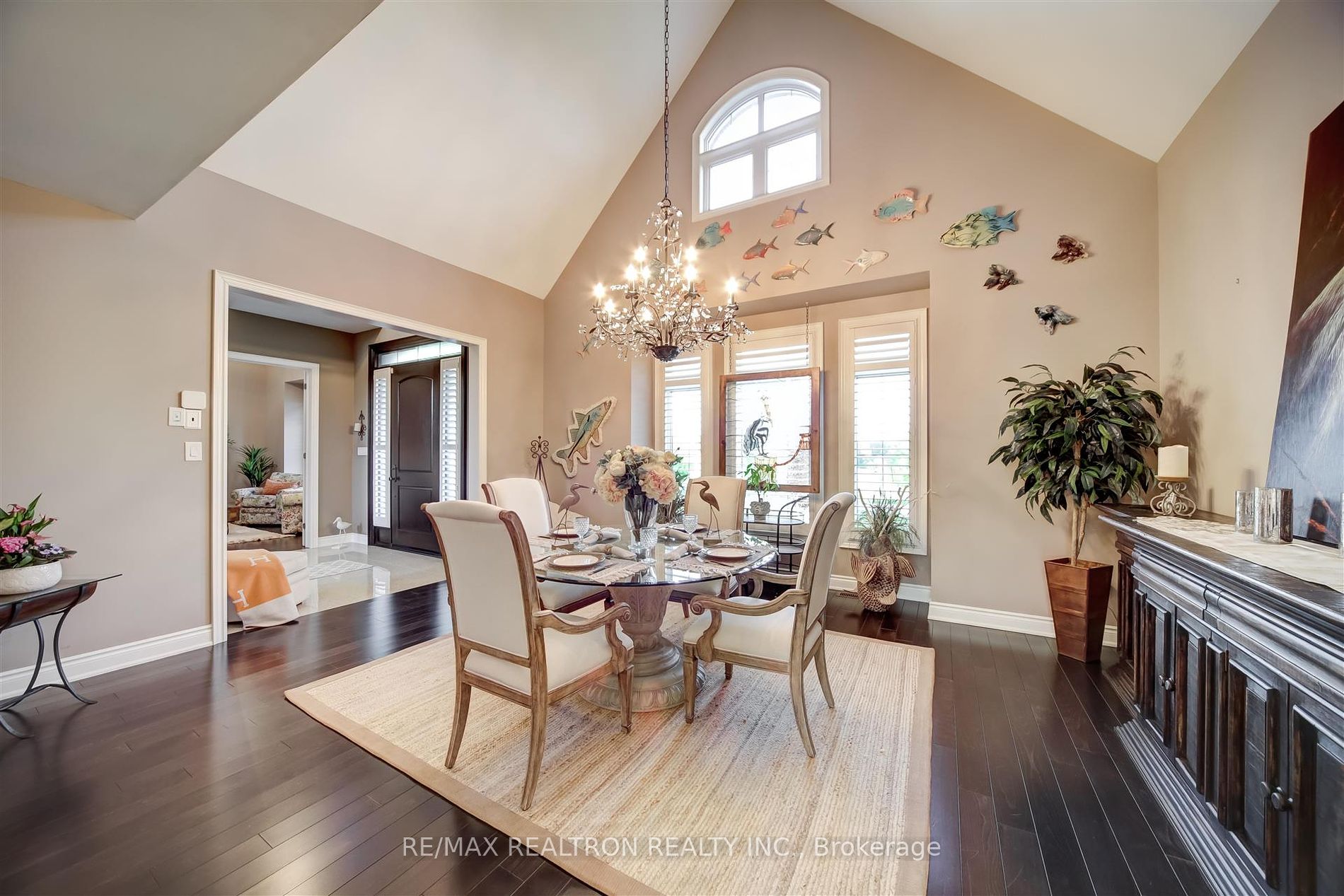 15 Pine Vista Ave
