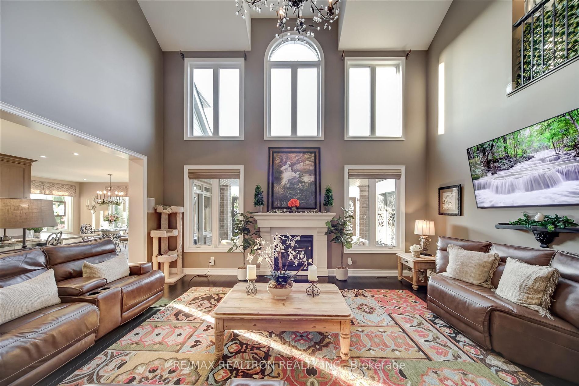 15 Pine Vista Ave