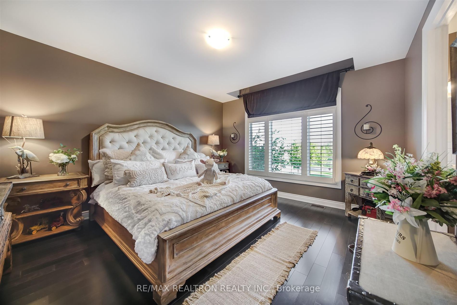 15 Pine Vista Ave