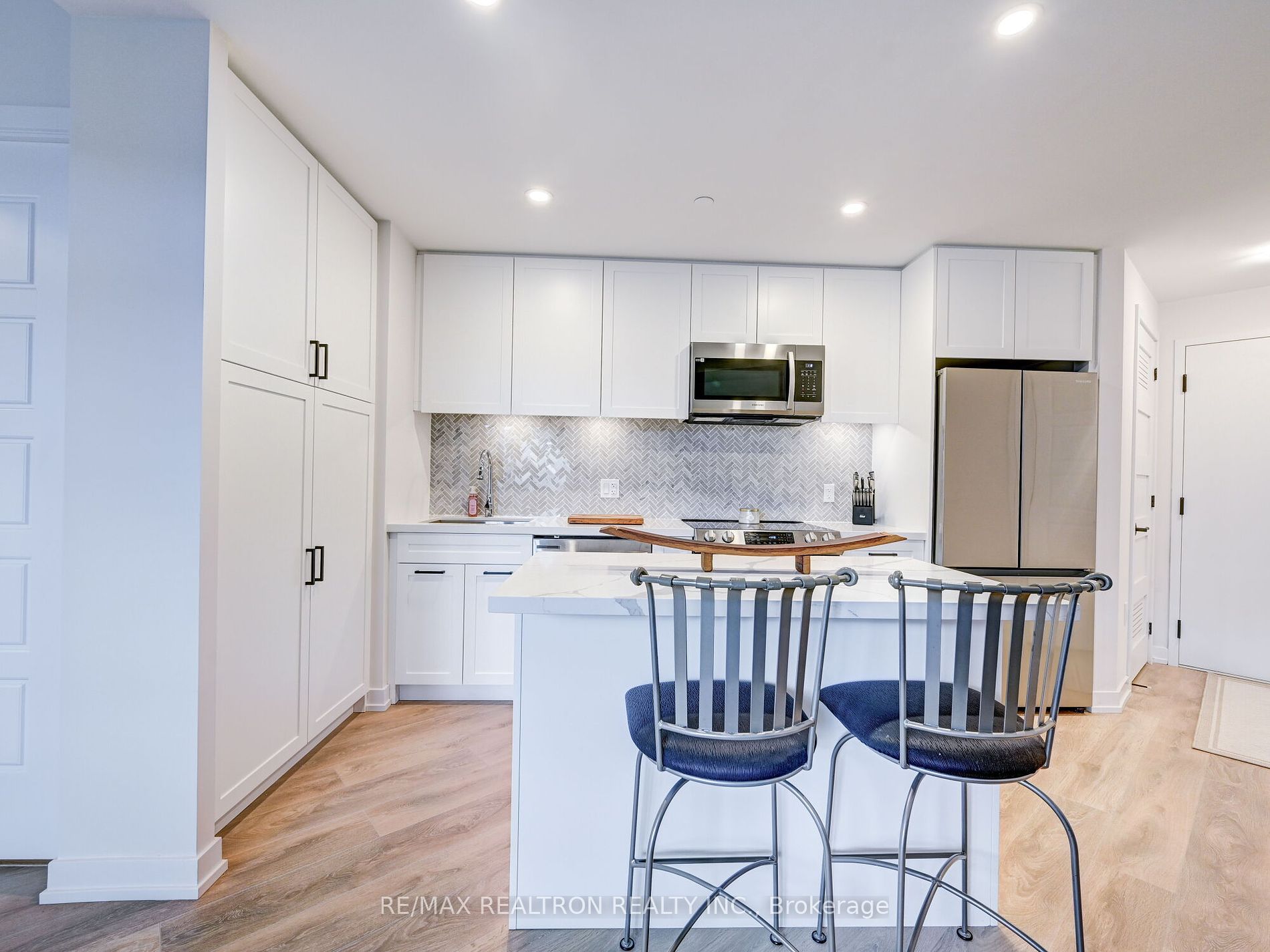 415 Sea Ray Ave, #327