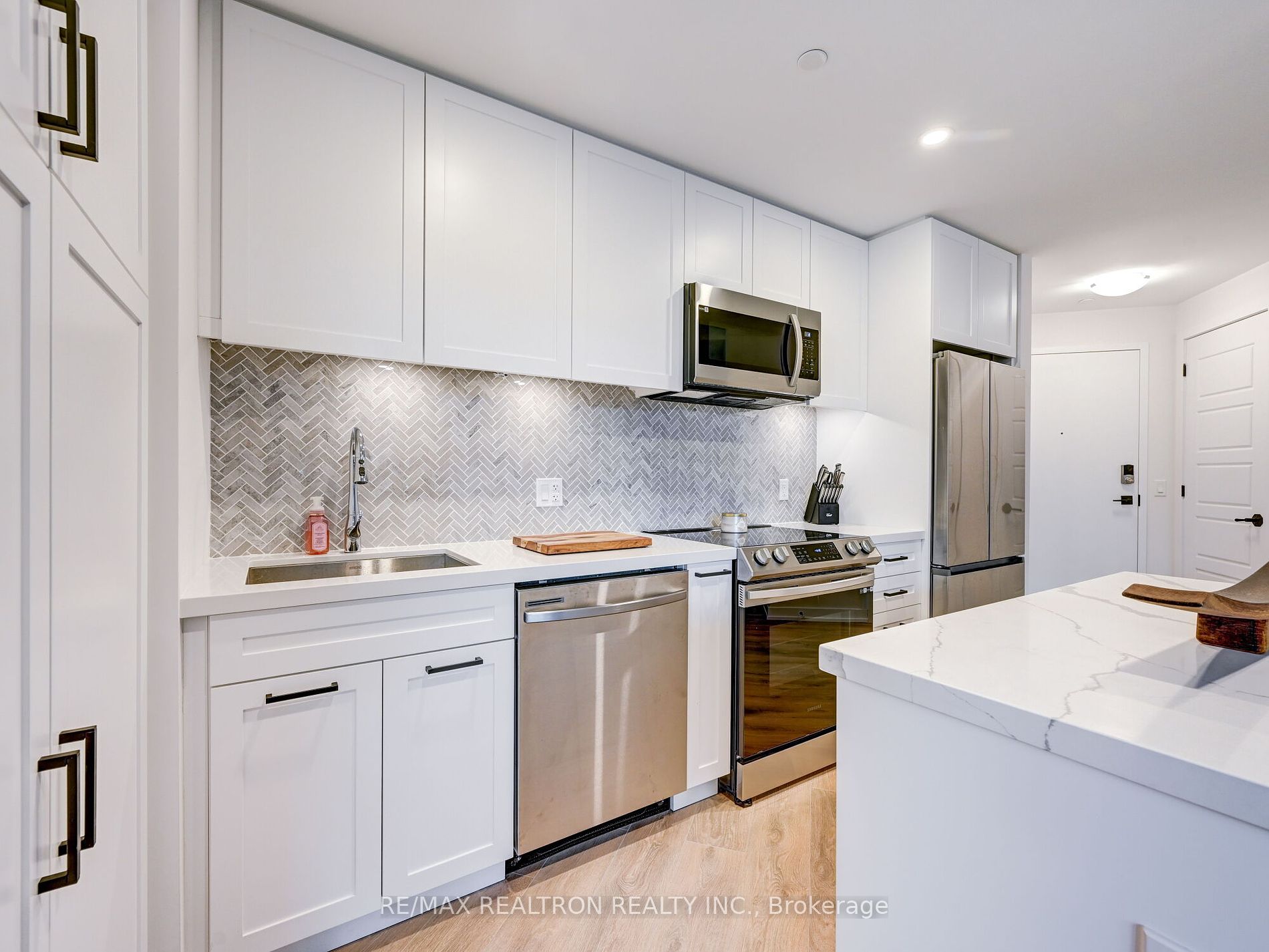 415 Sea Ray Ave, #327