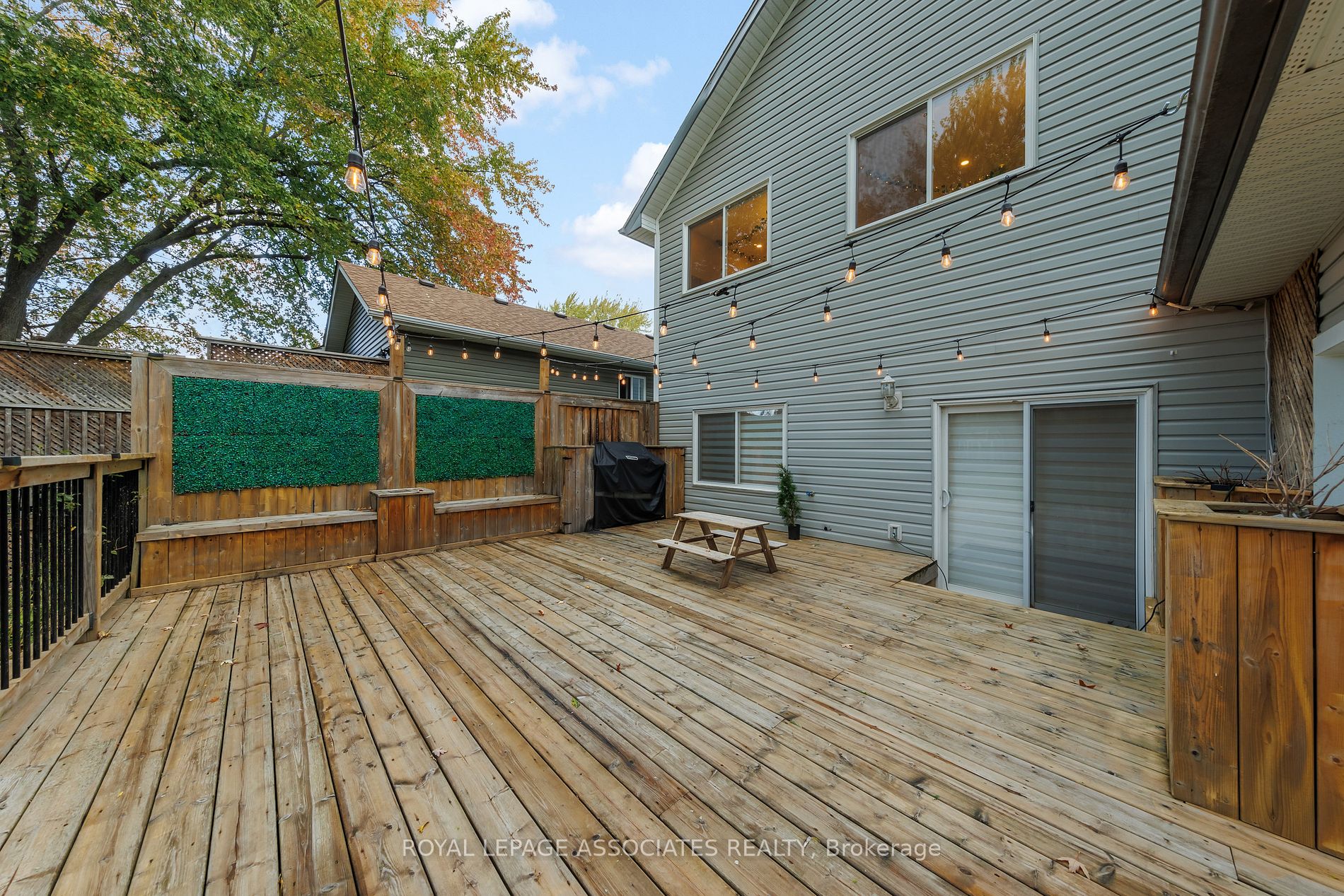 810 Montsell Avenue