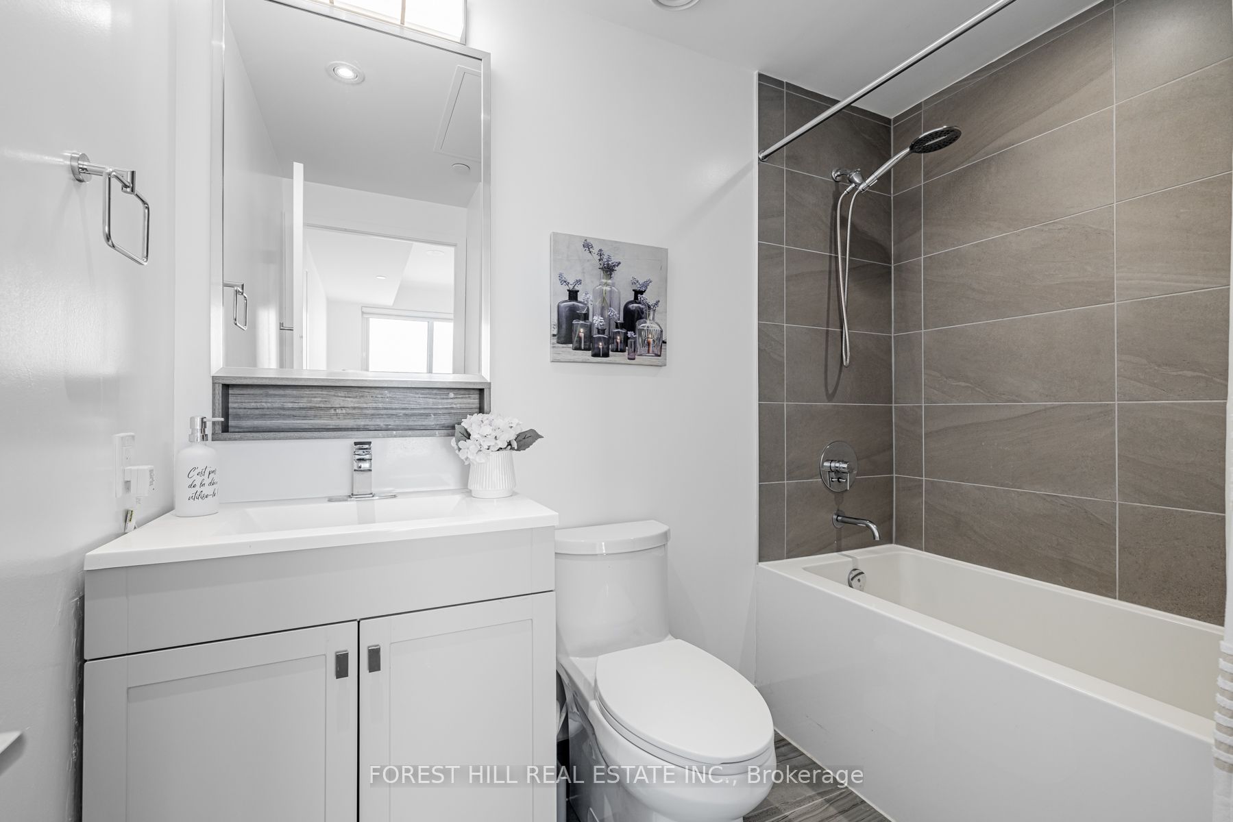 898 Portage Parkway, #4502