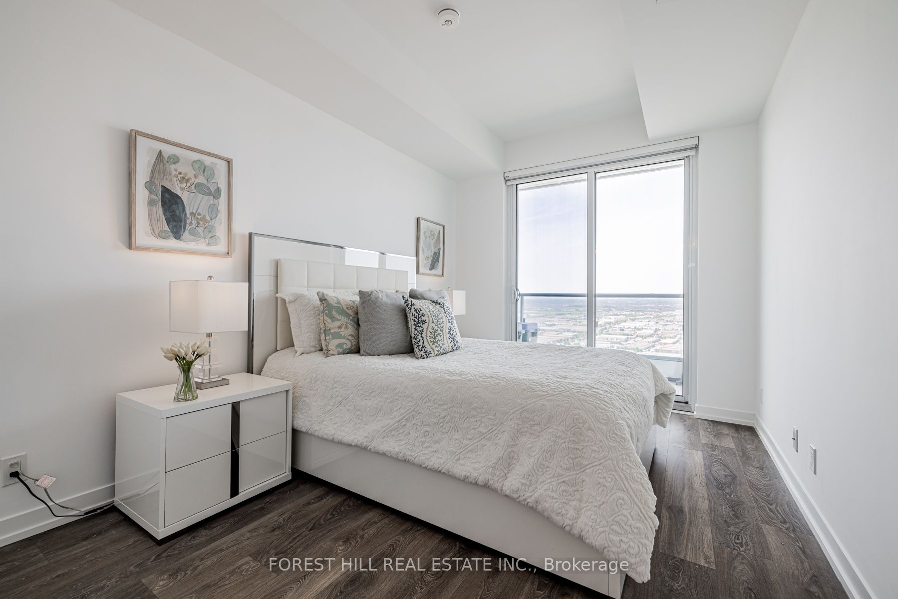 898 Portage Parkway, #4502