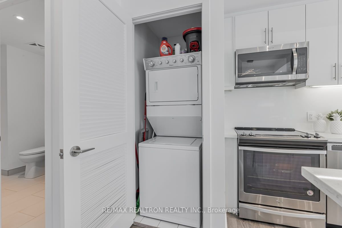 233 Broward Way #11