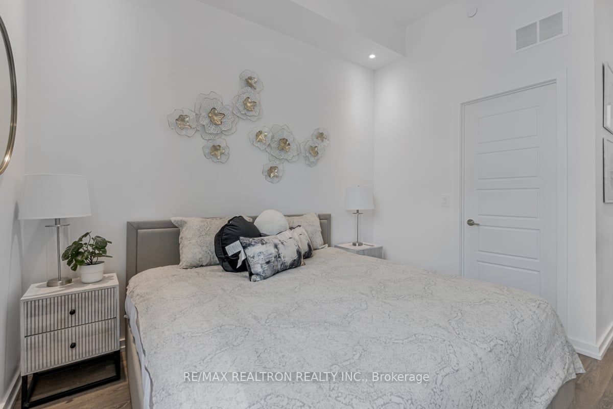 233 Broward Way #11