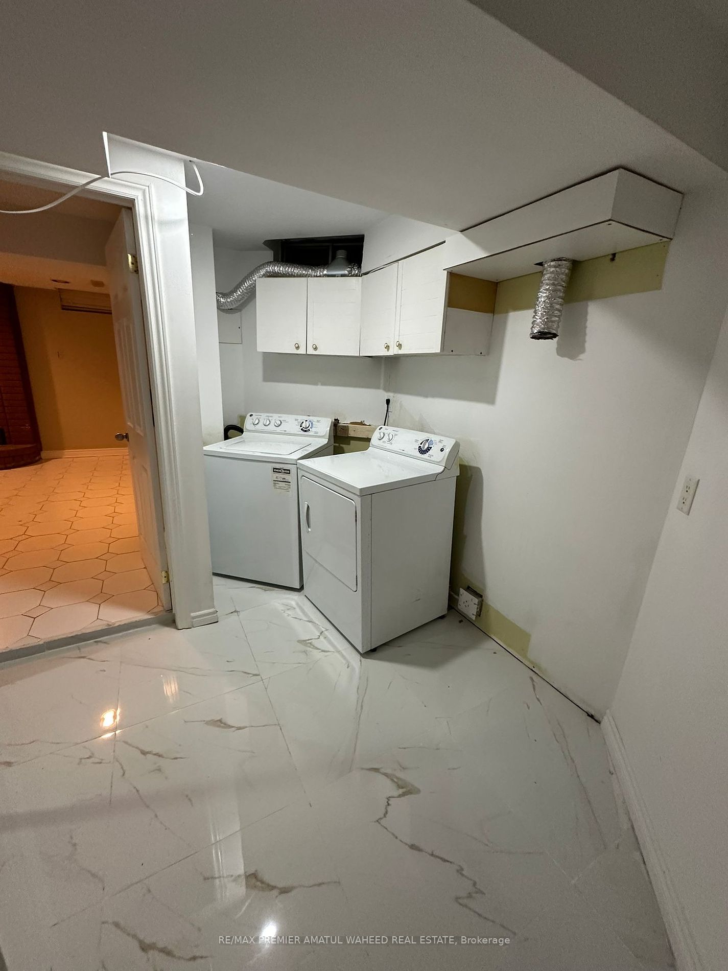 166 Killian Rd