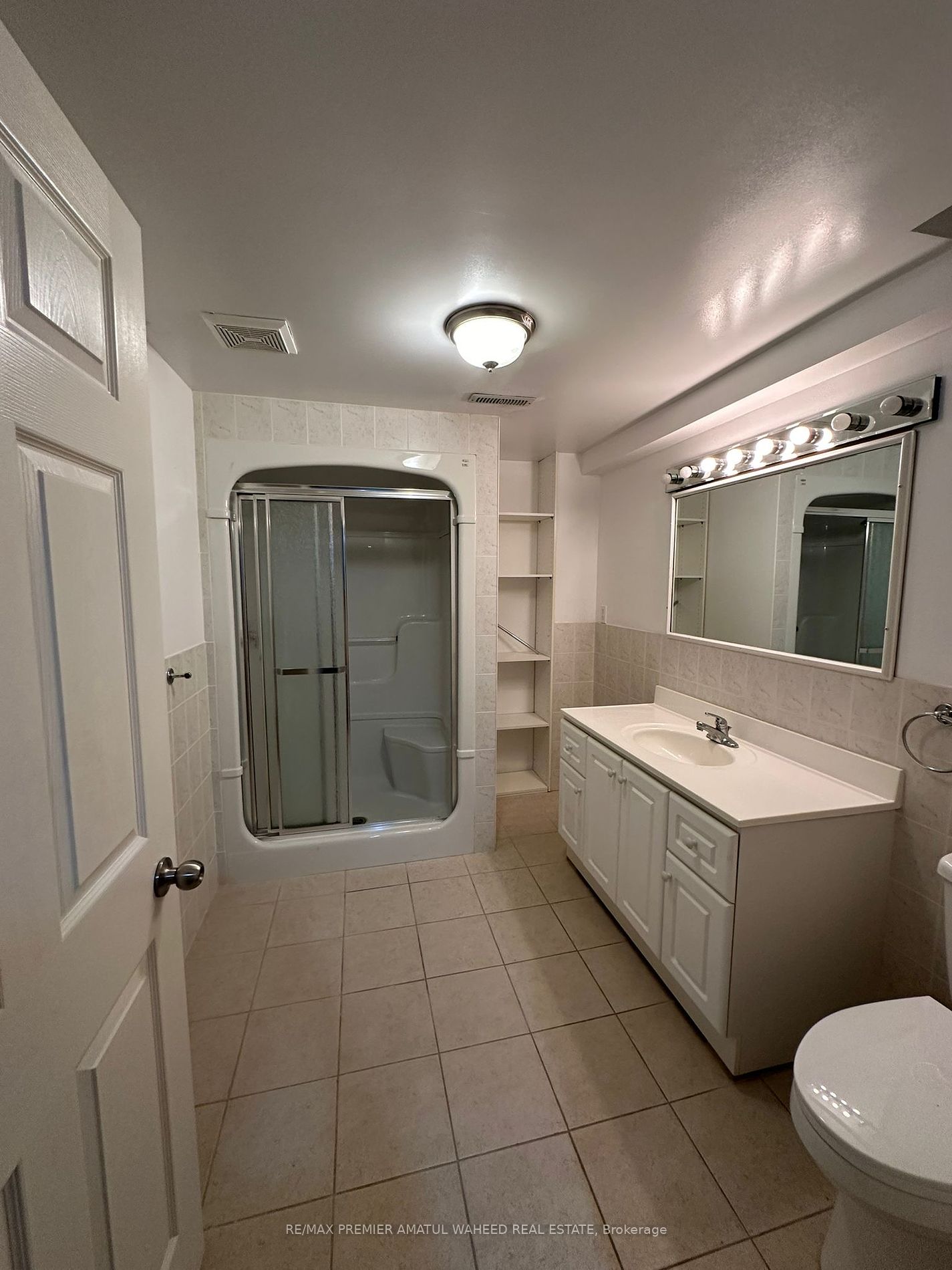 166 Killian Rd
