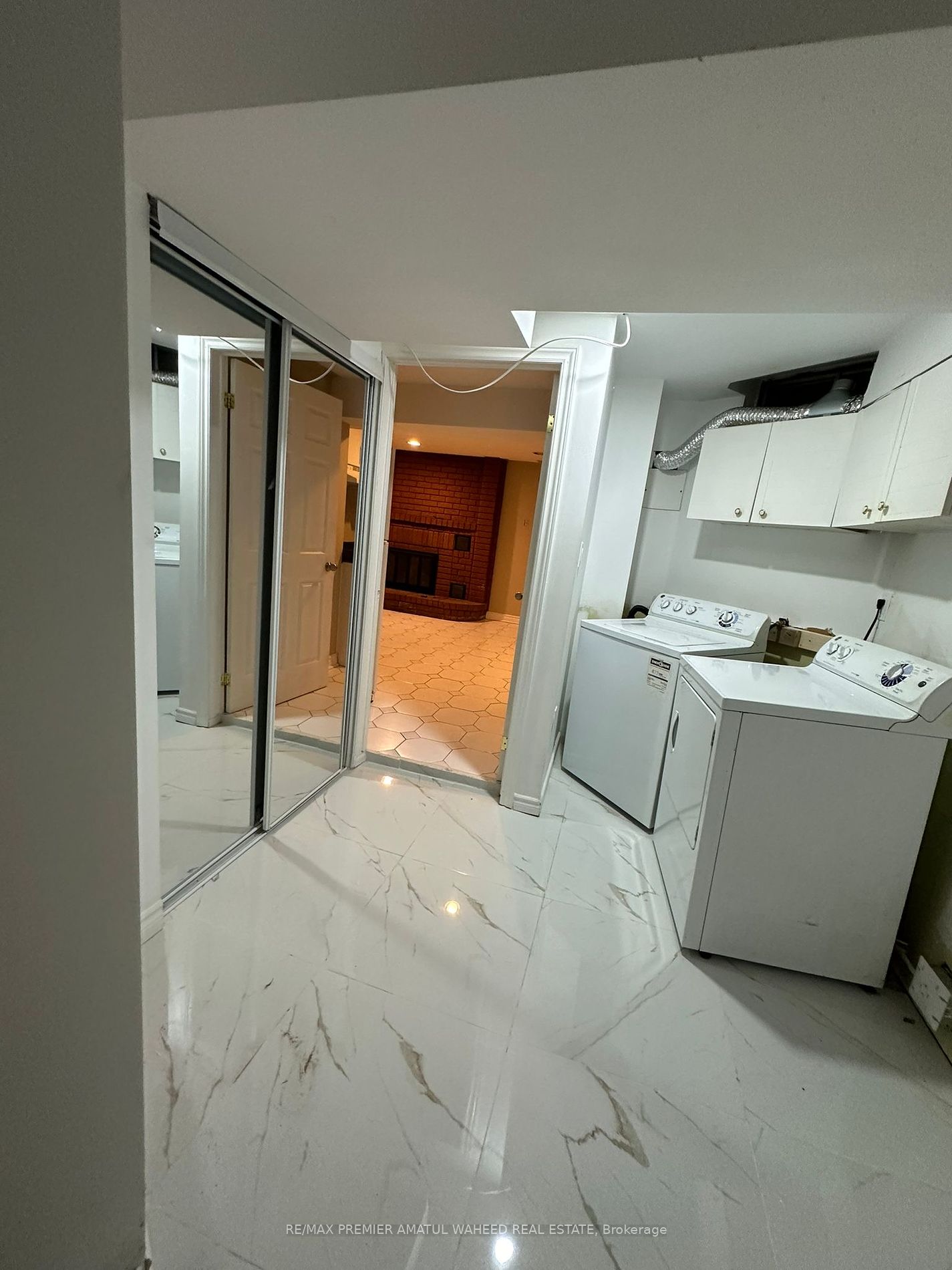 166 Killian Rd
