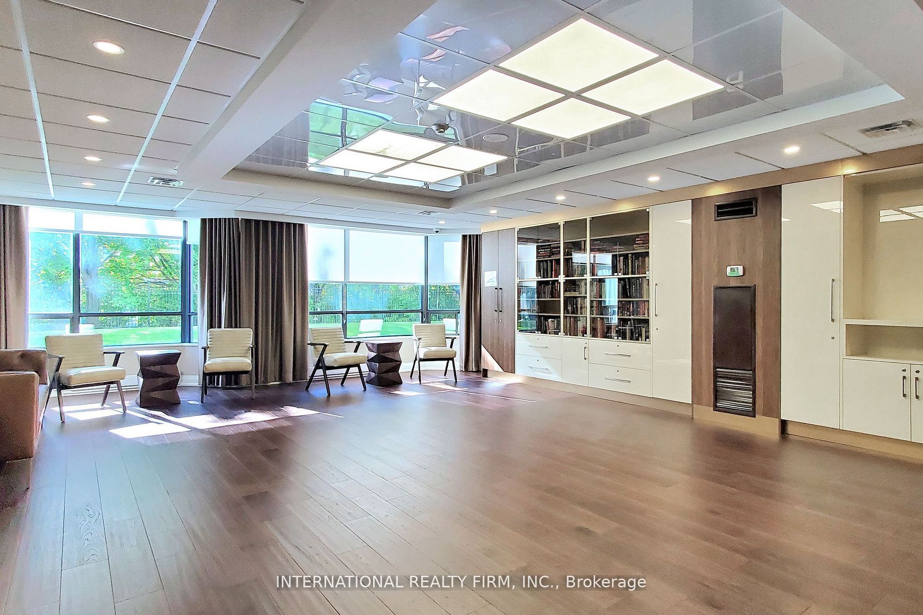 7420 Bathurst Street, #501