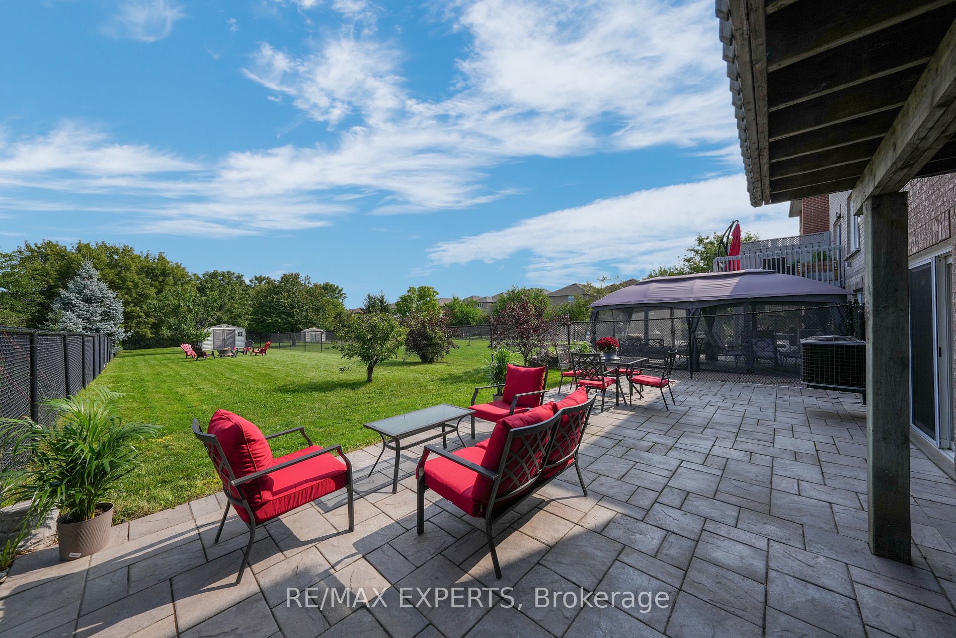266 Royalpark Way