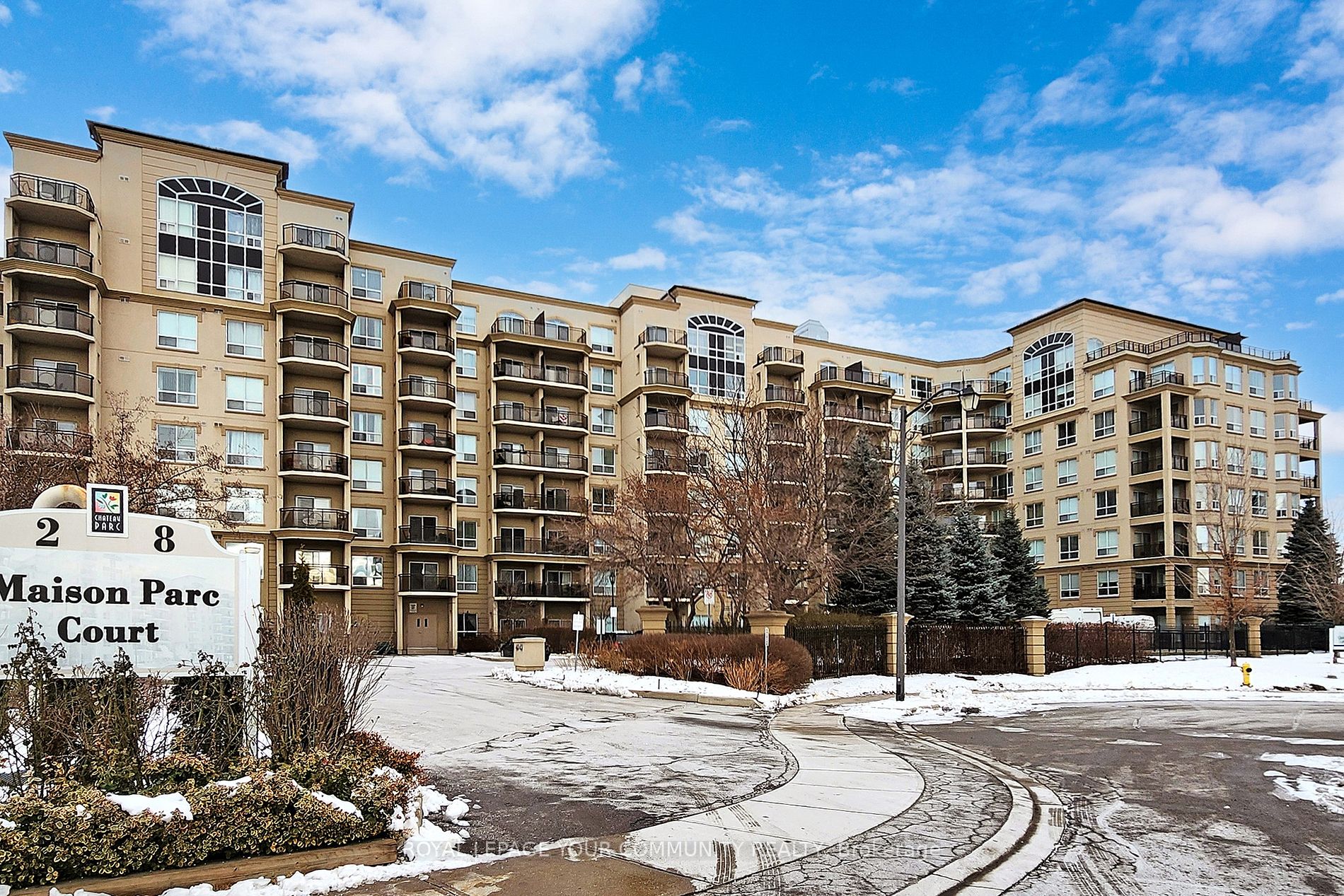 2 Maison Parc Crt, #821