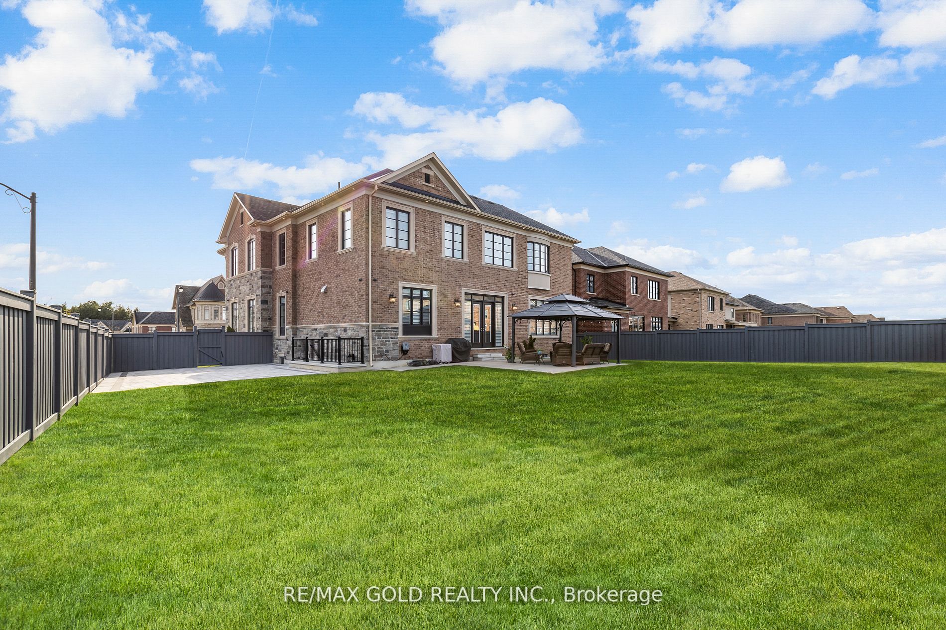 1 Mary Natasha Crt